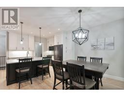 52 KEMP CRESCENT N - 11