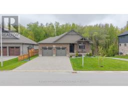 52 KEMP CRESCENT N - 23
