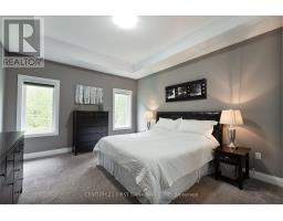 52 KEMP CRESCENT N - 24