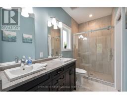52 KEMP CRESCENT N - 28