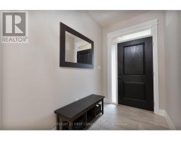 52 KEMP CRESCENT N - 3