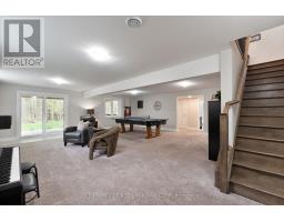 52 KEMP CRESCENT N - 30