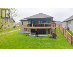 52 KEMP CRESCENT N - 37