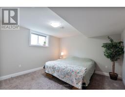 52 KEMP CRESCENT N - 38