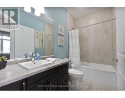 52 KEMP CRESCENT N - 4