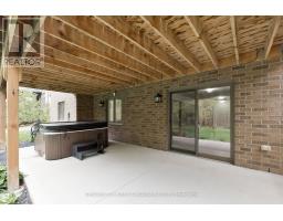 52 KEMP CRESCENT N - 46
