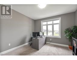52 KEMP CRESCENT N - 5