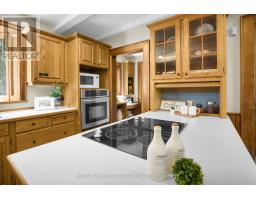 825 RIVERSIDE DRIVE - 11