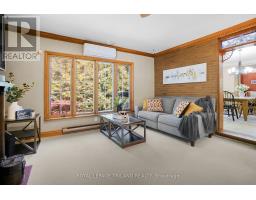 825 RIVERSIDE DRIVE - 15