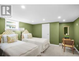 825 RIVERSIDE DRIVE - 26