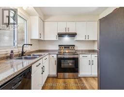 107 INVERARY CRESCENT - 11