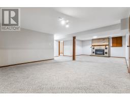 107 INVERARY CRESCENT - 36