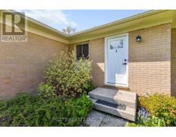 107 INVERARY CRESCENT - 7