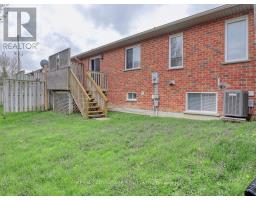 14 - 100 STROUD CRESCENT - 2