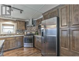 76 - 22790 AMIENS ROAD - 14