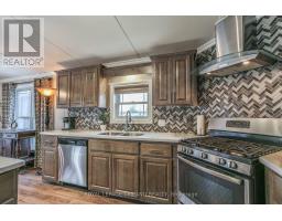 76 - 22790 AMIENS ROAD - 15