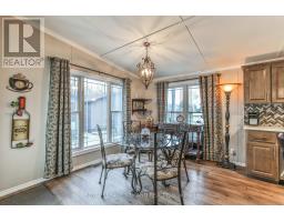 76 - 22790 AMIENS ROAD - 17