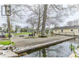 76 - 22790 AMIENS ROAD - 36