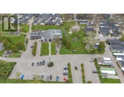76 - 22790 AMIENS ROAD - 37