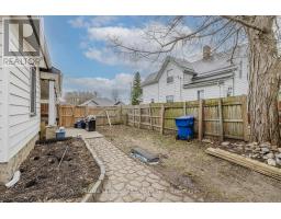 245 SYDENHAM STREET E - 31