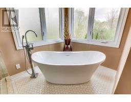 31 GLENRIDGE CRESCENT - 26