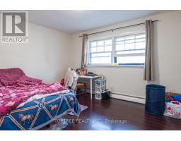 2 RUSKIN COURT - 17