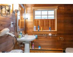 2 RUSKIN COURT - 22