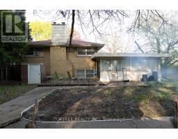 2 RUSKIN COURT - 33