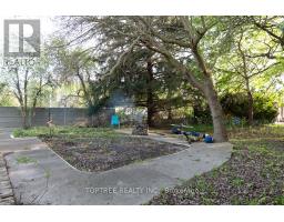 2 RUSKIN COURT - 34
