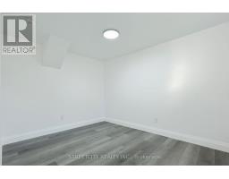 57 AMY CRESCENT - 25