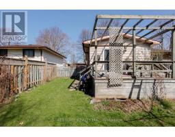 57 AMY CRESCENT - 40