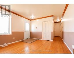 57 AMY CRESCENT - 7