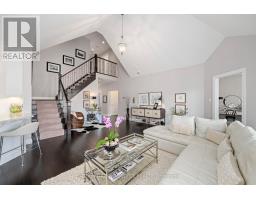 20 - 2081 WALLINGFORD AVENUE - 16