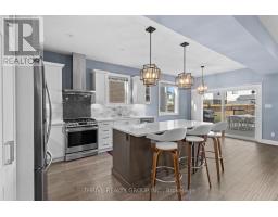 2128 CORONATION DRIVE - 10