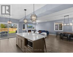 2128 CORONATION DRIVE - 12