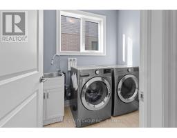 2128 CORONATION DRIVE - 32