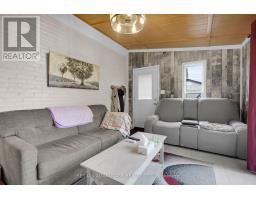 47 BARWICK STREET - 24
