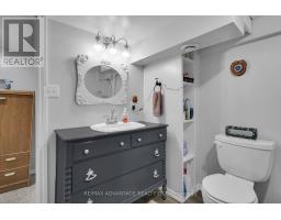 47 BARWICK STREET - 38