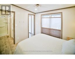 36 - 22790 AMIENS ROAD - 17