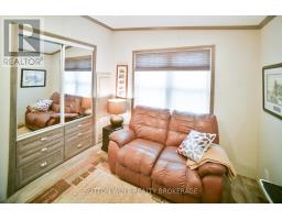 36 - 22790 AMIENS ROAD - 23