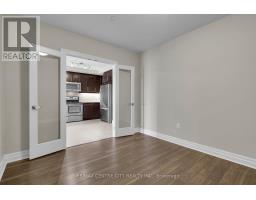 801 - 260 VILLAGEWALK BOULEVARD - 16