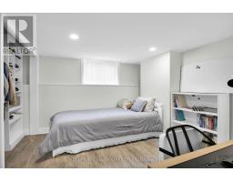 43 FINSBURY CRESCENT - 29