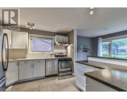 44 TWEED CRESCENT - 11