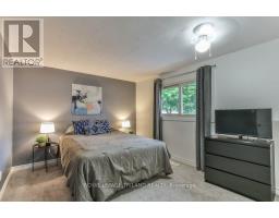 44 TWEED CRESCENT - 19