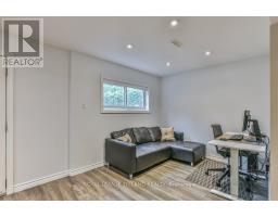 44 TWEED CRESCENT - 28