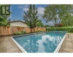 44 TWEED CRESCENT - 40