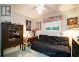 10 HIDDEN VALLEY DRIVE - 26