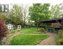 10 HIDDEN VALLEY DRIVE - 30
