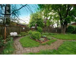 10 HIDDEN VALLEY DRIVE - 33