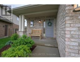 29 BRIDLE PATH STREET - 3